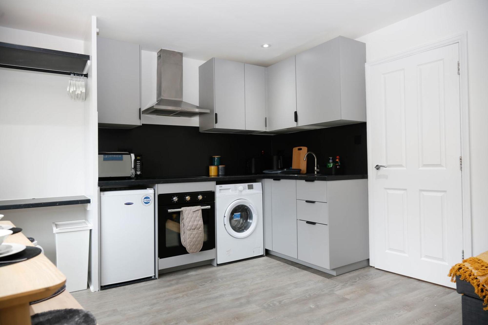 New Luxury Apartments In Central London Next To Shops, Cafes, Bars & Metro Exterior foto